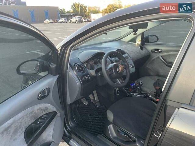 Чорний Сеат Altea, об'ємом двигуна 1.6 л та пробігом 236 тис. км за 4000 $, фото 4 на Automoto.ua