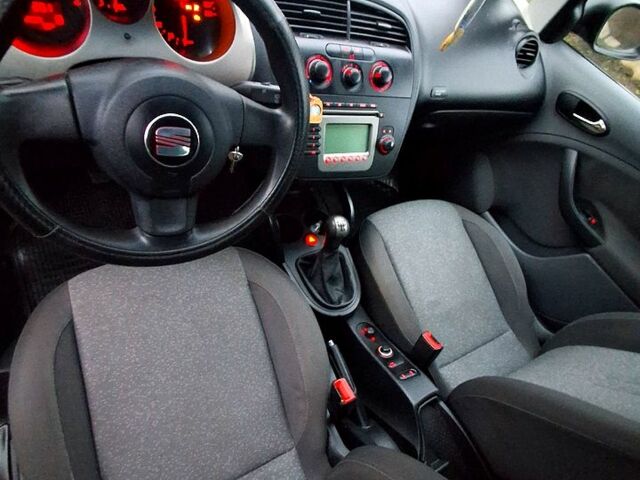 Чорний Сеат Altea, об'ємом двигуна 1.6 л та пробігом 184 тис. км за 5500 $, фото 3 на Automoto.ua