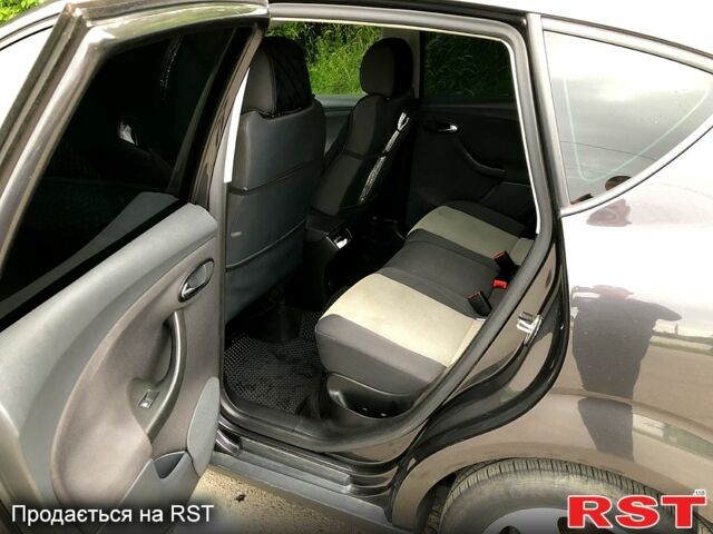 Черный Сеат Алтеа, объемом двигателя 1.6 л и пробегом 305 тыс. км за 5100 $, фото 10 на Automoto.ua