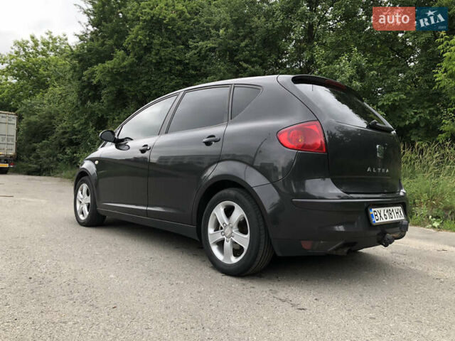 Чорний Сеат Altea, об'ємом двигуна 1.6 л та пробігом 300 тис. км за 5300 $, фото 3 на Automoto.ua