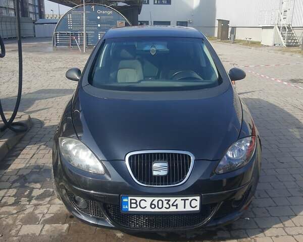 Черный Сеат Алтеа, объемом двигателя 1.6 л и пробегом 248 тыс. км за 4500 $, фото 4 на Automoto.ua