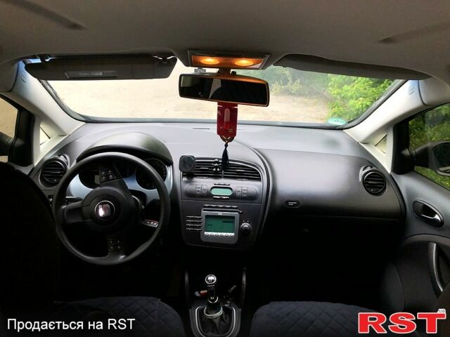 Черный Сеат Алтеа, объемом двигателя 1.6 л и пробегом 305 тыс. км за 5100 $, фото 11 на Automoto.ua