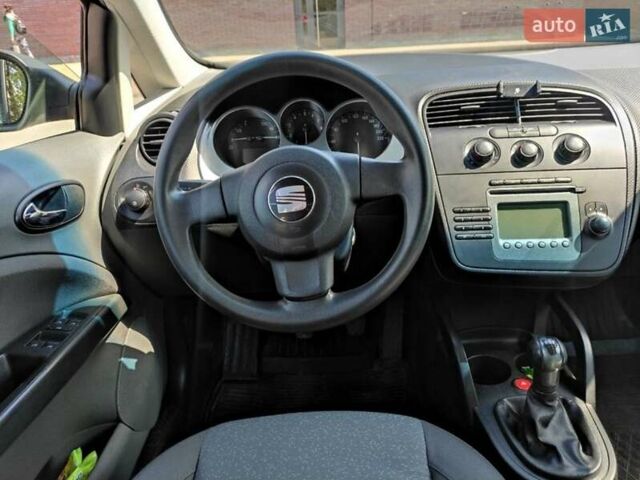 Чорний Сеат Altea, об'ємом двигуна 1.6 л та пробігом 215 тис. км за 6100 $, фото 8 на Automoto.ua