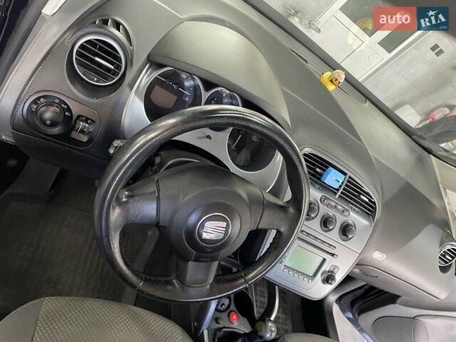 Черный Сеат Алтеа, объемом двигателя 1.6 л и пробегом 180 тыс. км за 4850 $, фото 15 на Automoto.ua