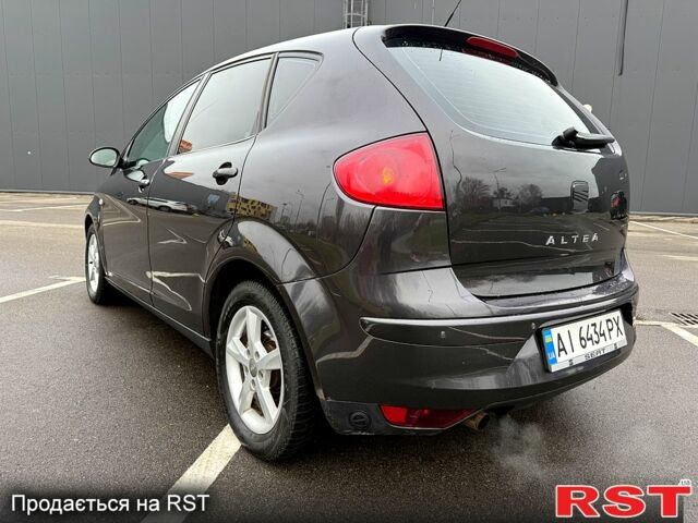 Черный Сеат Алтеа, объемом двигателя 1.6 л и пробегом 208 тыс. км за 4600 $, фото 6 на Automoto.ua