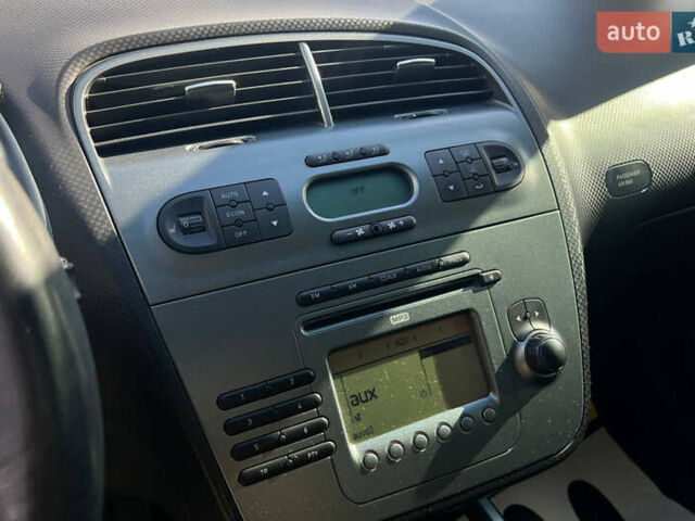 Черный Сеат Алтеа, объемом двигателя 1.6 л и пробегом 150 тыс. км за 6500 $, фото 15 на Automoto.ua