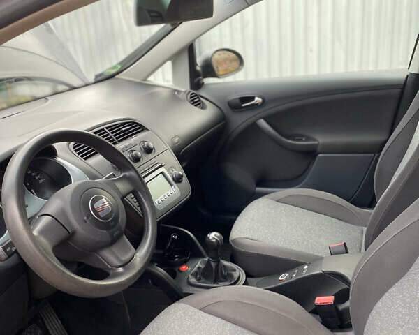 Чорний Сеат Altea, об'ємом двигуна 1.6 л та пробігом 259 тис. км за 6250 $, фото 35 на Automoto.ua