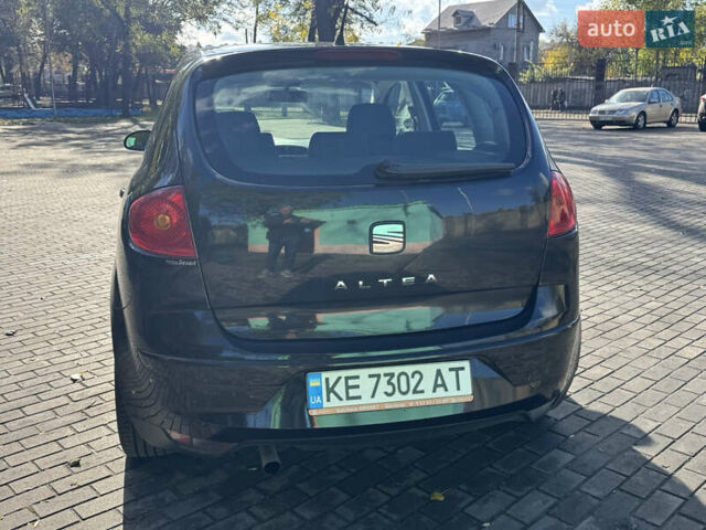 Сеат Altea 2007 у Кам'янське (Дніпродзержинськ) на Automoto.ua Чорний Сеат Altea, об'ємом двигуна 1.6 л та пробігом 237 тис. км за 6000 $, фото 6 на Automoto.ua