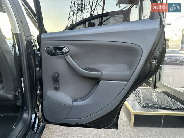 Чорний Сеат Altea, об'ємом двигуна 1.6 л та пробігом 217 тис. км за 6200 $, фото 21 на Automoto.ua