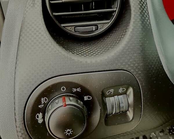 Чорний Сеат Altea, об'ємом двигуна 1.6 л та пробігом 168 тис. км за 5750 $, фото 48 на Automoto.ua