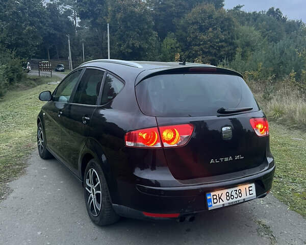Чорний Сеат Altea, об'ємом двигуна 1.97 л та пробігом 395 тис. км за 6000 $, фото 4 на Automoto.ua