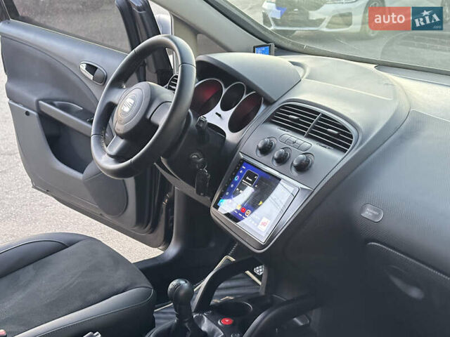 Чорний Сеат Altea, об'ємом двигуна 1.6 л та пробігом 217 тис. км за 6200 $, фото 23 на Automoto.ua