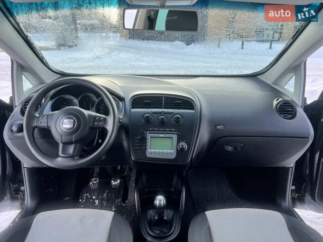 Чорний Сеат Altea, об'ємом двигуна 1.6 л та пробігом 168 тис. км за 5700 $, фото 15 на Automoto.ua