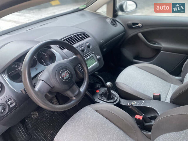 Чорний Сеат Altea, об'ємом двигуна 1.6 л та пробігом 259 тис. км за 5700 $, фото 24 на Automoto.ua