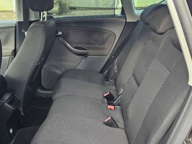 Чорний Сеат Altea, об'ємом двигуна 2 л та пробігом 200 тис. км за 2600 $, фото 11 на Automoto.ua