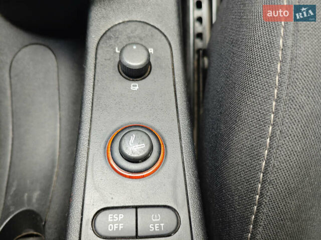 Сеат Алтеа 2008 в Киеве на Automoto.ua Черный Сеат Алтеа, объемом двигателя 1.98 л и пробегом 234 тыс. км за 9000 $, фото 23 на Automoto.ua