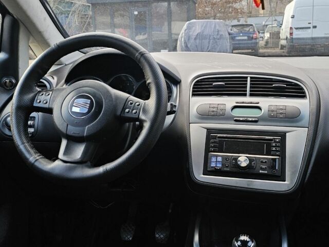 Чорний Сеат Altea, об'ємом двигуна 2 л та пробігом 200 тис. км за 2600 $, фото 19 на Automoto.ua