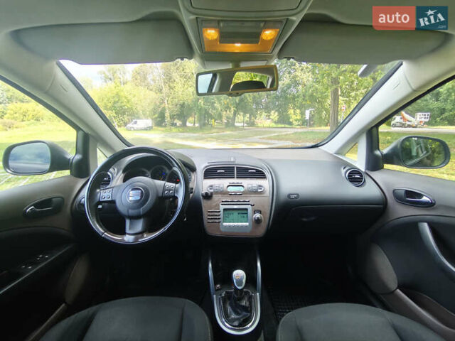 Сеат Алтеа 2008 в Киеве на Automoto.ua Черный Сеат Алтеа, объемом двигателя 1.98 л и пробегом 234 тыс. км за 9000 $, фото 17 на Automoto.ua