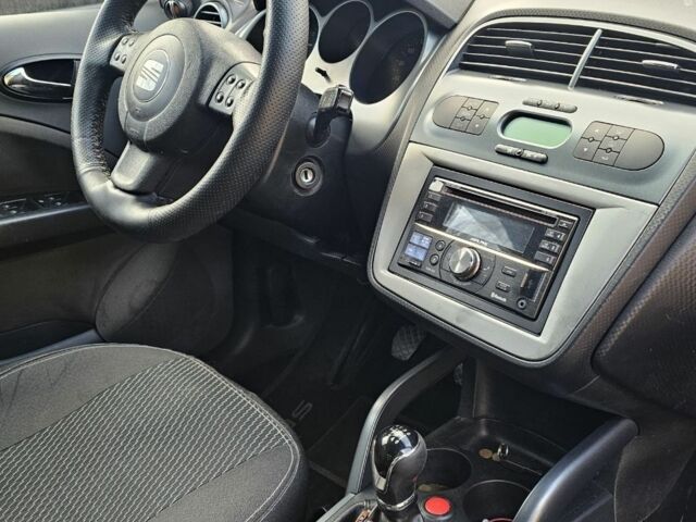 Чорний Сеат Altea, об'ємом двигуна 2 л та пробігом 200 тис. км за 2600 $, фото 13 на Automoto.ua