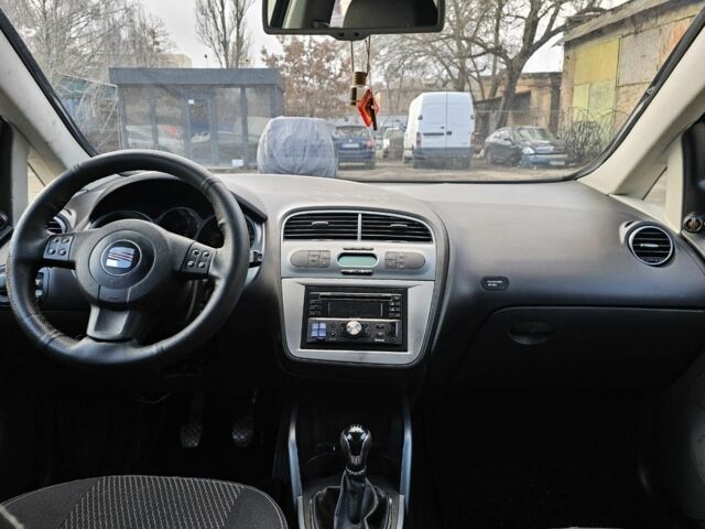 Чорний Сеат Altea, об'ємом двигуна 2 л та пробігом 200 тис. км за 2600 $, фото 17 на Automoto.ua