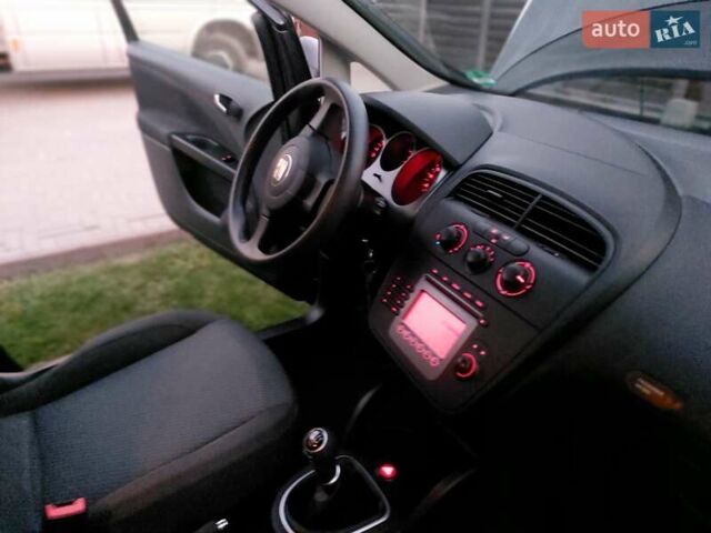 Чорний Сеат Altea, об'ємом двигуна 1.6 л та пробігом 216 тис. км за 6250 $, фото 26 на Automoto.ua
