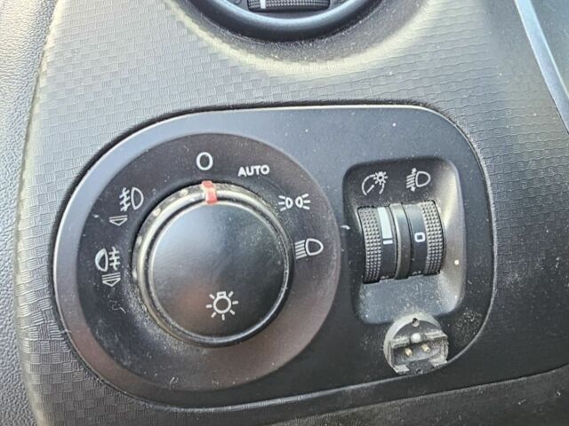 Чорний Сеат Altea, об'ємом двигуна 2 л та пробігом 200 тис. км за 2600 $, фото 15 на Automoto.ua