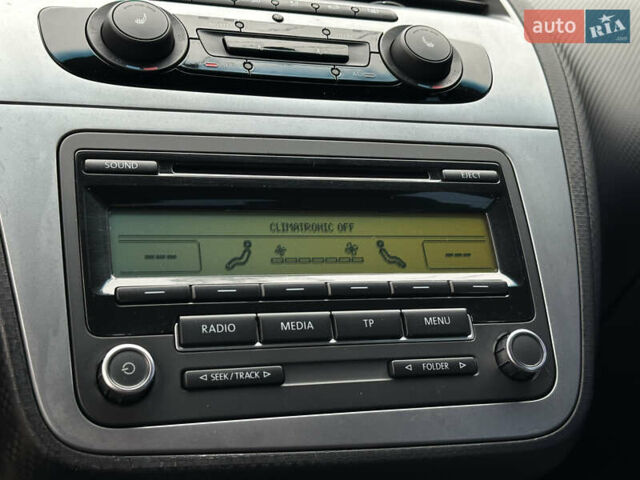 Сеат Алтеа 2011 в Харькове на Automoto.ua Черный Сеат Алтеа, объемом двигателя 1.4 л и пробегом 221 тыс. км за 6200 $, фото 31 на Automoto.ua