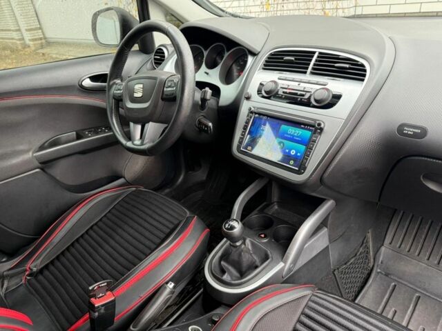 Чорний Сеат Altea, об'ємом двигуна 1.6 л та пробігом 260 тис. км за 6950 $, фото 6 на Automoto.ua