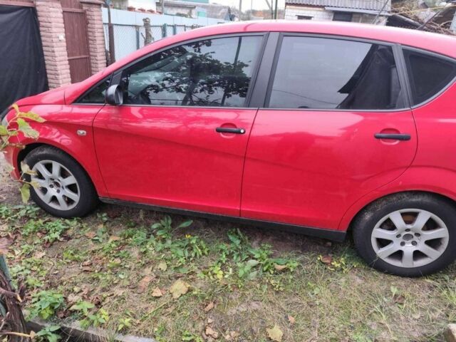 Красный Сеат Алтеа, объемом двигателя 1.6 л и пробегом 195 тыс. км за 3200 $, фото 4 на Automoto.ua