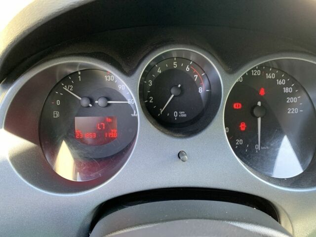 Червоний Сеат Altea, об'ємом двигуна 1.6 л та пробігом 231 тис. км за 4800 $, фото 4 на Automoto.ua