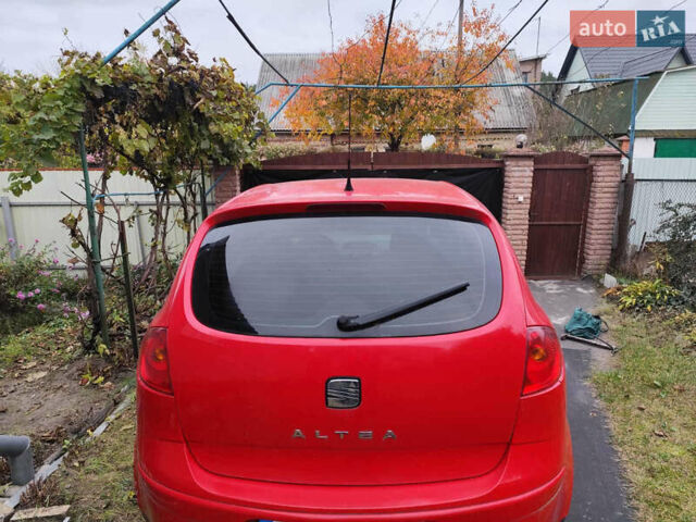 Красный Сеат Алтеа, объемом двигателя 1.6 л и пробегом 195 тыс. км за 3600 $, фото 5 на Automoto.ua
