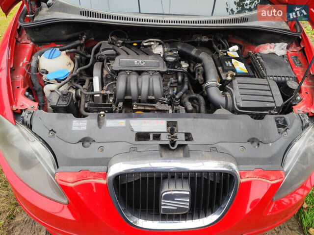 Красный Сеат Алтеа, объемом двигателя 1.6 л и пробегом 195 тыс. км за 3600 $, фото 8 на Automoto.ua