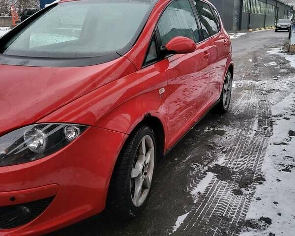 Червоний Сеат Altea, об'ємом двигуна 1.98 л та пробігом 201 тис. км за 5000 $, фото 2 на Automoto.ua