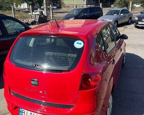 Красный Сеат Алтеа, объемом двигателя 1.6 л и пробегом 268 тыс. км за 4050 $, фото 5 на Automoto.ua