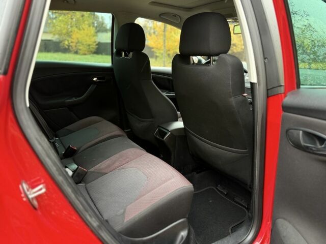 Сеат Алтеа 2005 в Буче на Automoto.ua Красный Сеат Алтеа, объемом двигателя 2 л и пробегом 245 тыс. км за 4700 $, фото 11 на Automoto.ua