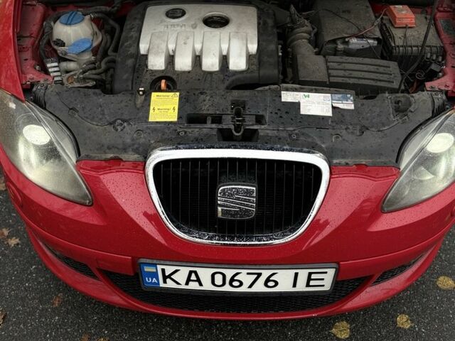 Сеат Алтеа 2005 в Буче на Automoto.ua Красный Сеат Алтеа, объемом двигателя 2 л и пробегом 245 тыс. км за 4700 $, фото 15 на Automoto.ua