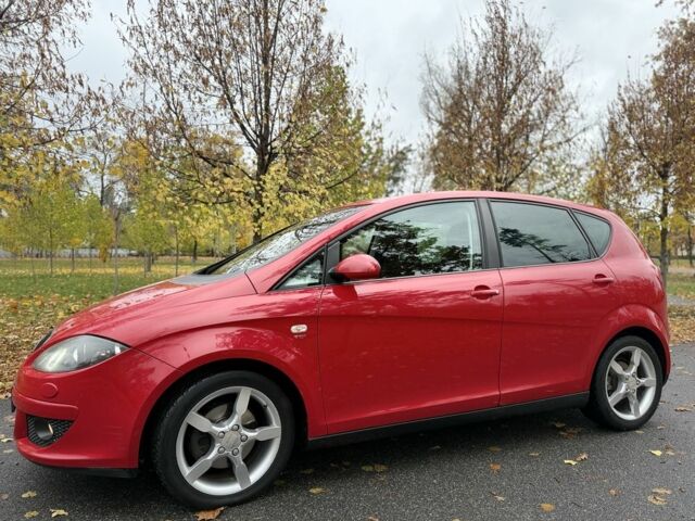 Сеат Алтеа 2005 в Буче на Automoto.ua Красный Сеат Алтеа, объемом двигателя 2 л и пробегом 245 тыс. км за 4700 $, фото 3 на Automoto.ua