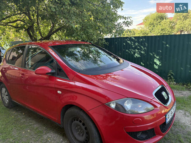Красный Сеат Алтеа, объемом двигателя 1.97 л и пробегом 233 тыс. км за 5550 $, фото 1 на Automoto.ua