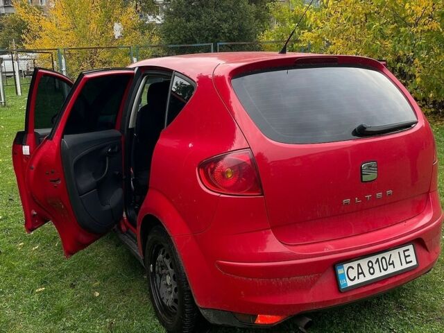Червоний Сеат Altea, об'ємом двигуна 1.6 л та пробігом 193 тис. км за 5000 $, фото 1 на Automoto.ua