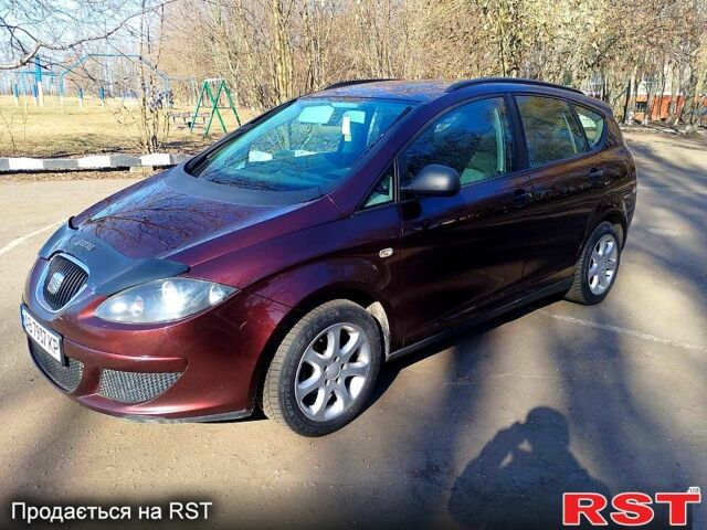 Червоний Сеат Altea, об'ємом двигуна 1.6 л та пробігом 240 тис. км за 5300 $, фото 1 на Automoto.ua