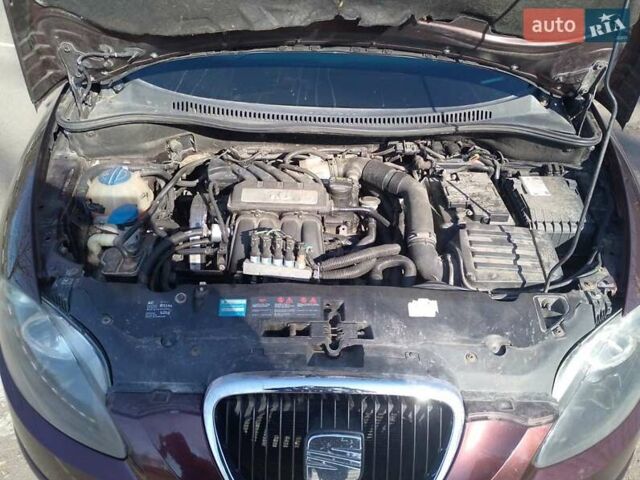 Червоний Сеат Altea, об'ємом двигуна 1.6 л та пробігом 240 тис. км за 5300 $, фото 7 на Automoto.ua