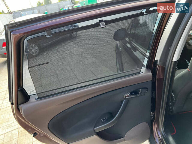 Сеат Алтеа 2008 в Днепре (Днепропетровске) на Automoto.ua Красный Сеат Алтеа, объемом двигателя 2 л и пробегом 220 тыс. км за 5999 $, фото 10 на Automoto.ua