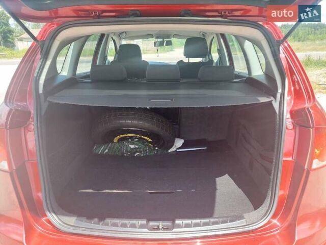 Красный Сеат Алтеа, объемом двигателя 1.6 л и пробегом 274 тыс. км за 5000 $, фото 11 на Automoto.ua