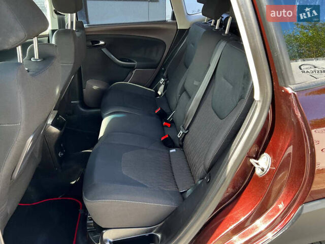 Сеат Алтеа 2008 в Днепре (Днепропетровске) на Automoto.ua Красный Сеат Алтеа, объемом двигателя 2 л и пробегом 220 тыс. км за 5999 $, фото 15 на Automoto.ua