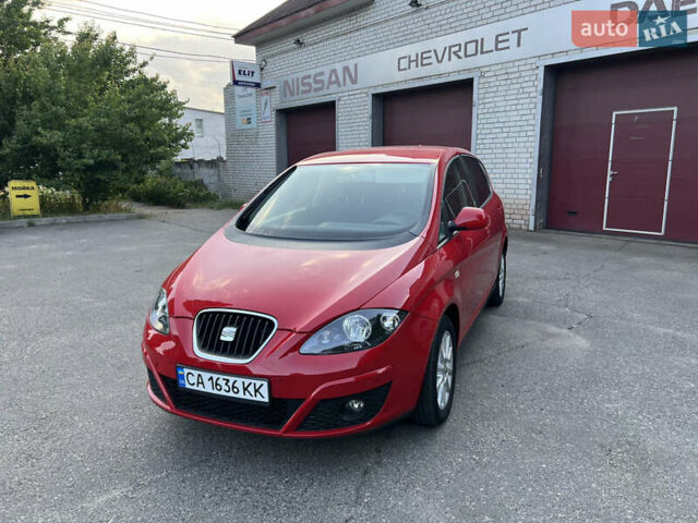 Червоний Сеат Altea, об'ємом двигуна 1.4 л та пробігом 225 тис. км за 6500 $, фото 2 на Automoto.ua