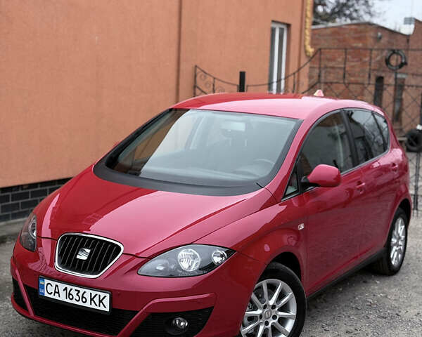 Красный Сеат Алтеа, объемом двигателя 1.39 л и пробегом 226 тыс. км за 6900 $, фото 2 на Automoto.ua