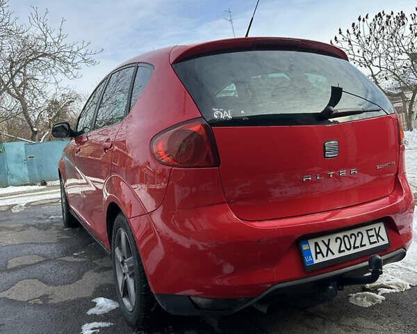 Червоний Сеат Altea, об'ємом двигуна 1.6 л та пробігом 180 тис. км за 10000 $, фото 9 на Automoto.ua