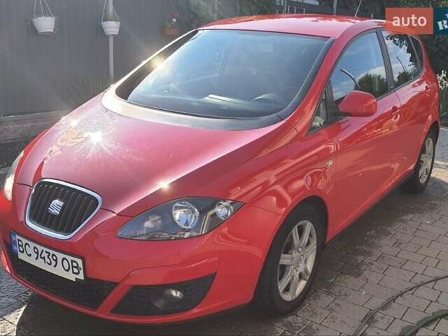 Червоний Сеат Altea, об'ємом двигуна 1.6 л та пробігом 113 тис. км за 10500 $, фото 2 на Automoto.ua
