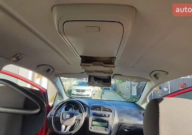Червоний Сеат Altea, об'ємом двигуна 1.6 л та пробігом 113 тис. км за 10500 $, фото 23 на Automoto.ua