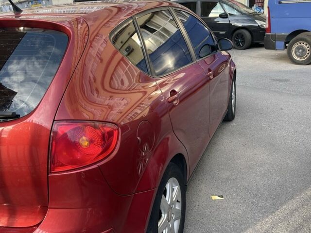 Красный Сеат Алтеа, объемом двигателя 1.4 л и пробегом 222 тыс. км за 6200 $, фото 2 на Automoto.ua